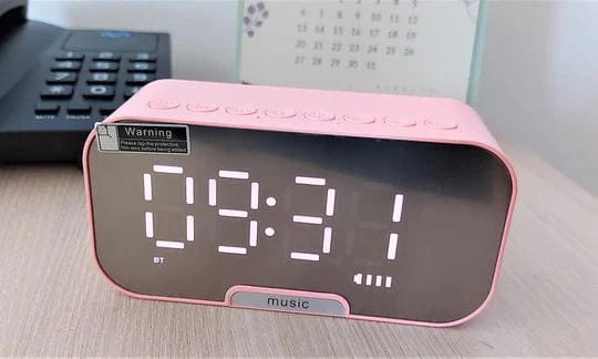 PARLANTE RADIO ALARMA DESPERTADOR