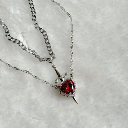 COLLAR CORAZON ESPADA